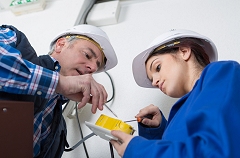 Basic Electrical CircuitsPractical Training in Domestic Electrical Installation